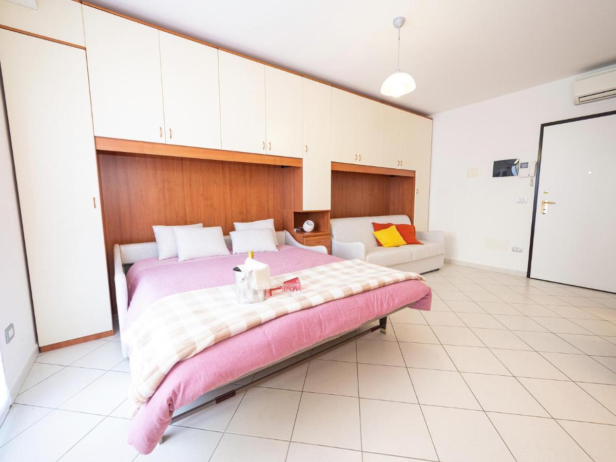 Apartmán Terrazza Del Gelsomino With Terrace And Open View Borghetto Santo Spirito Exteriér fotografie